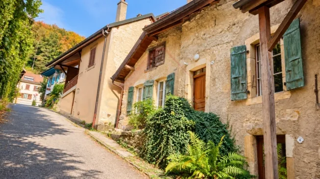 3 Zimmer Attikawohnung in Romainmôtier – Foto 3 von 18