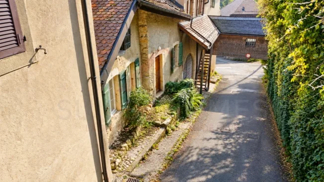 3 Zimmer Attikawohnung in Romainmôtier – Foto 2 von 18
