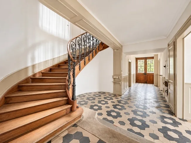 15 Zimmer Einfamilienhaus in Hauterive NE – Foto 9 von 13
