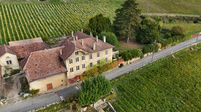 15 Zimmer Einfamilienhaus in Hauterive NE – Foto 3 von 13
