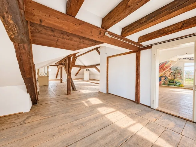15 Zimmer Einfamilienhaus in Hauterive NE – Foto 12 von 13