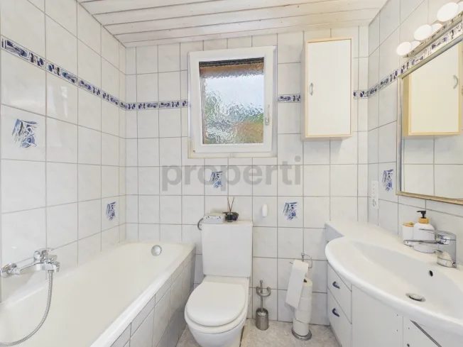 9.5 Zimmer Einfamilienhaus in Hirschthal – photo 10 of 12