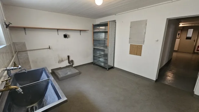 9.5 Zimmer Villa in Glovelier – photo 10 of 13