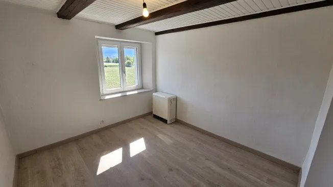 4.5 Zimmer Reihenfamilienhaus in Alle – Foto 8 von 13
