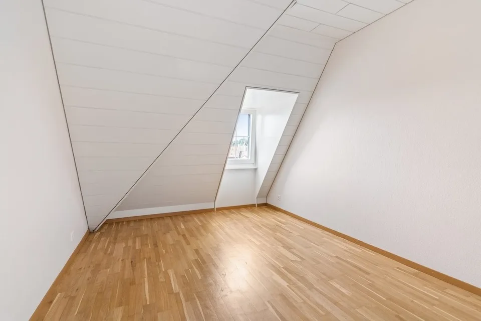 Profitez d'un logement confortable en plein centre-ville – Foto 9 von 11