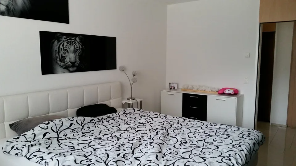 Sehr moderne 2.5 Zi.Wochn 78 m2 an sonniger und ruhiger Lage
