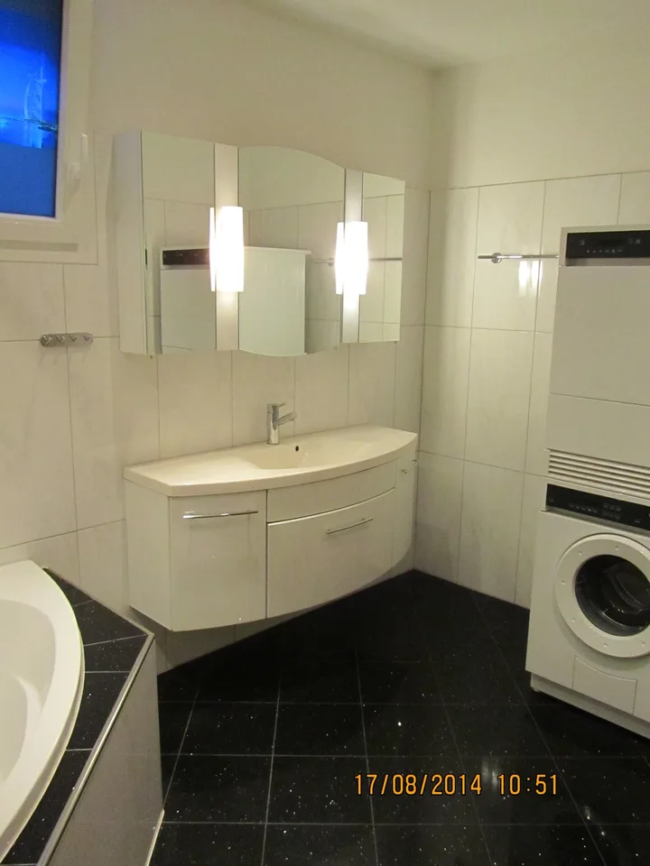 Sehr moderne 2.5 Zi.Wochn 78 m2 an sonniger und ruhiger Lage