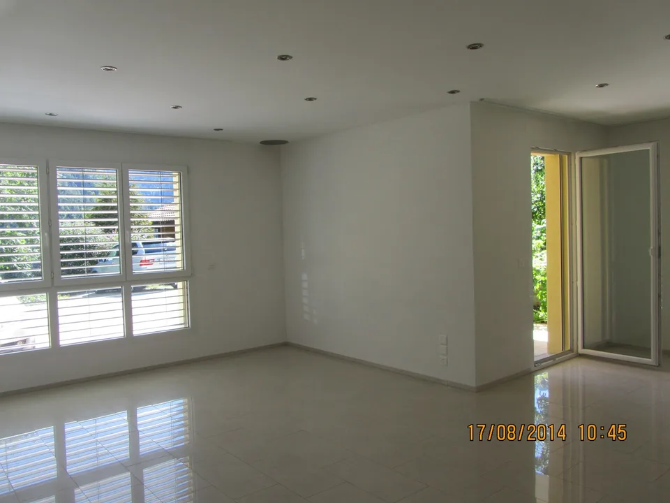 Sehr moderne 2.5 Zi.Wochn 78 m2 an sonniger und ruhiger Lage