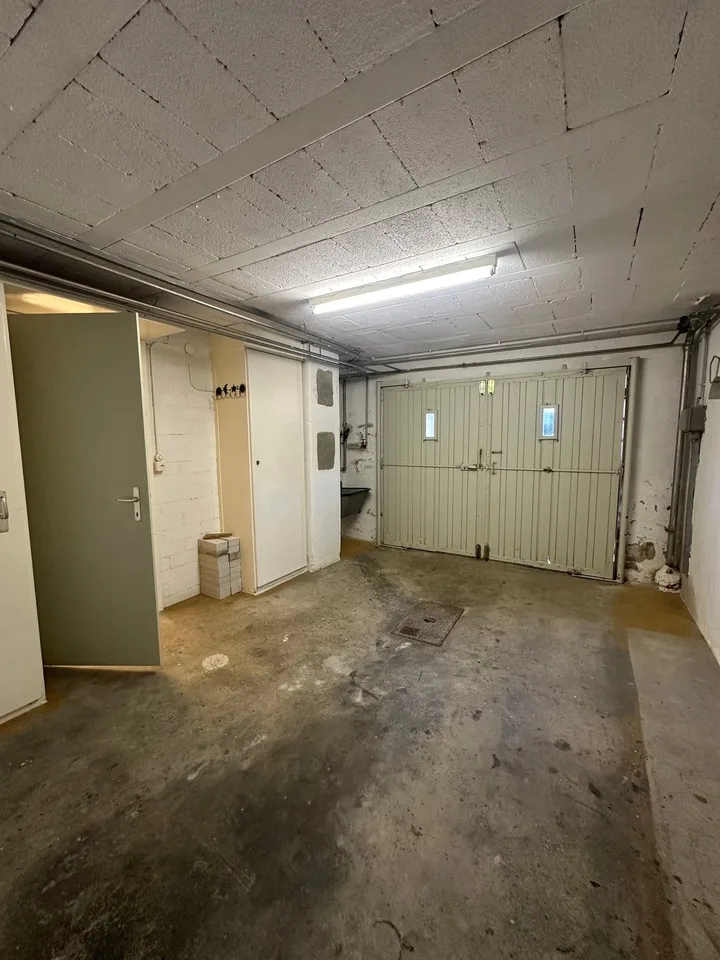 Doppeleinfamilienhaus in Hofstetten-Flüh  Renovationsobjekt an guter Lage – foto 11 di 30