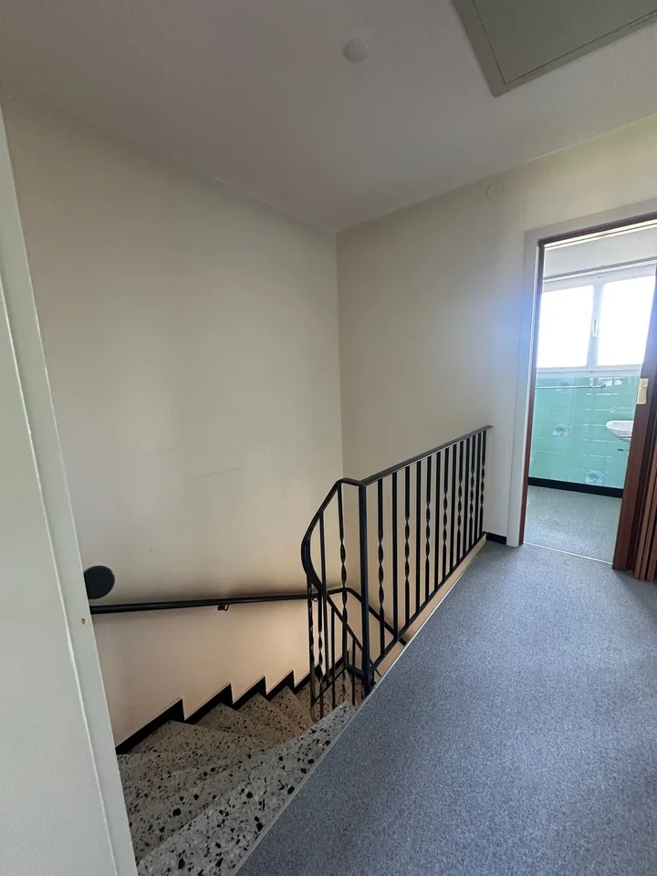 Doppeleinfamilienhaus in Hofstetten-Flüh  Renovationsobjekt an guter Lage – foto 10 di 30