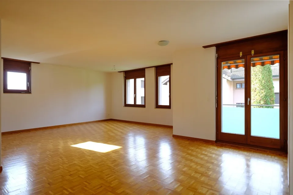 Schöne 4.5-Zimmer-Wohnung mit Balkon