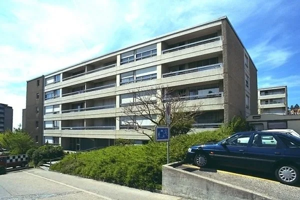 Schönes Apartment in der Nähe von Geschäften und Autobahnzufahrten