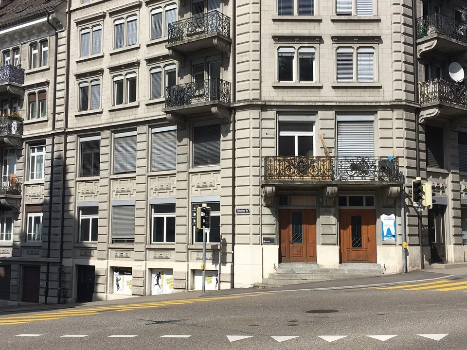 Charmante 3,5-Zimmer-Dachwohnung an zentraler Lage – Foto 13 von 13