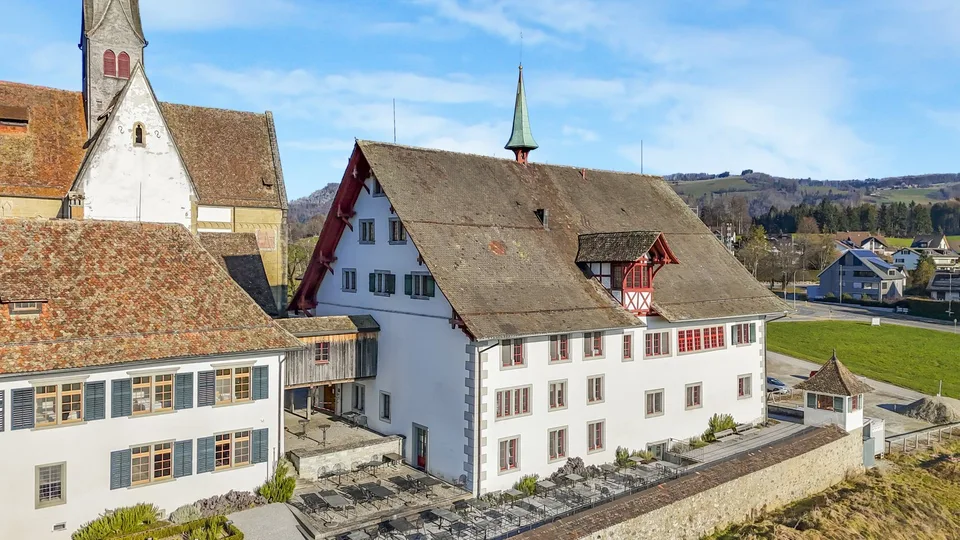 "Erstvermietung – Einzigartiges Wohnen mit Geschichte – Möblierte Studios im Kloster Kappel" – Foto 7 von 9