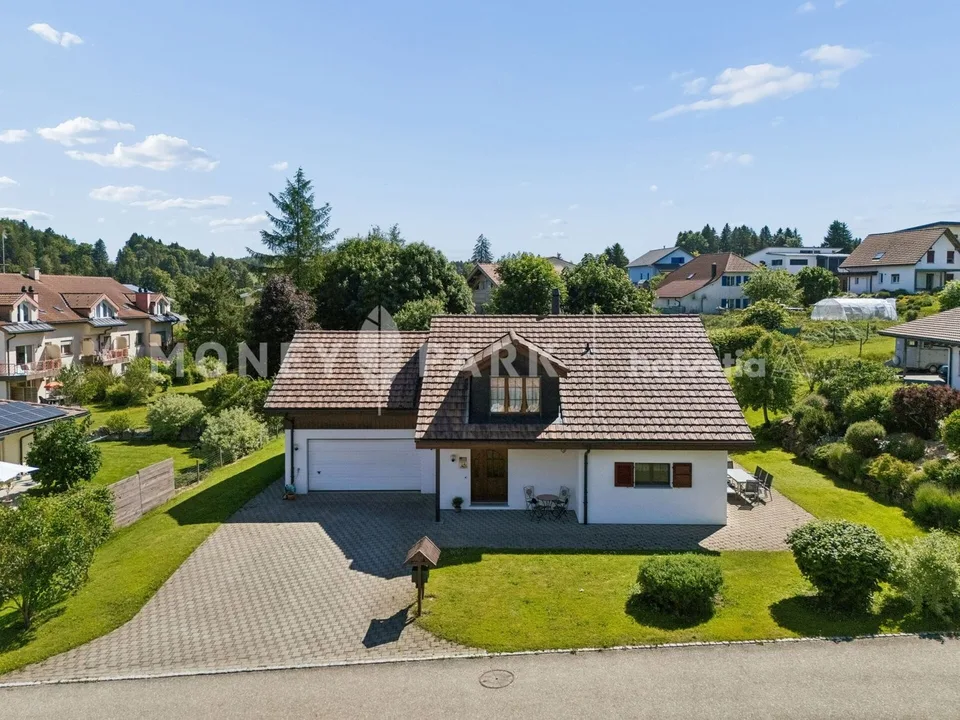 Spacieuse maison familiale avec grand jardin et volumes généreux