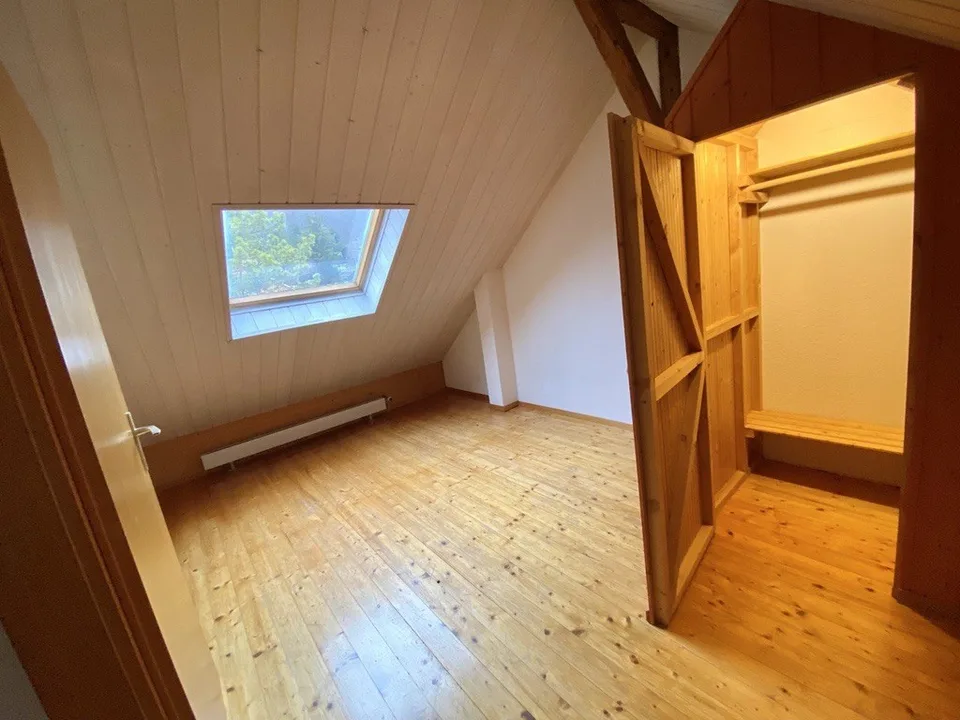 Sehr helle und grosszügige 5 Zimmer Dachwohnung – foto 9 di 22