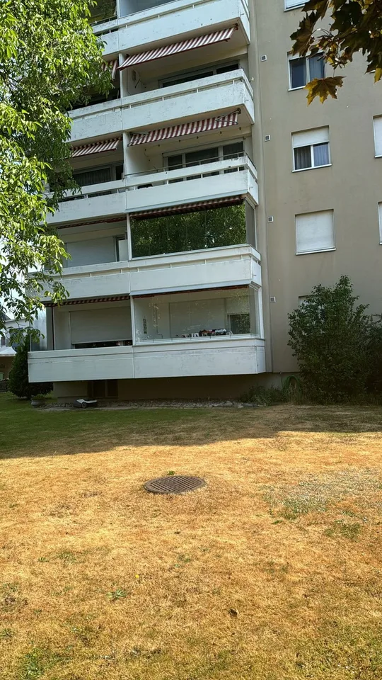Total sanierte 2.5 Zimmer Wohnung