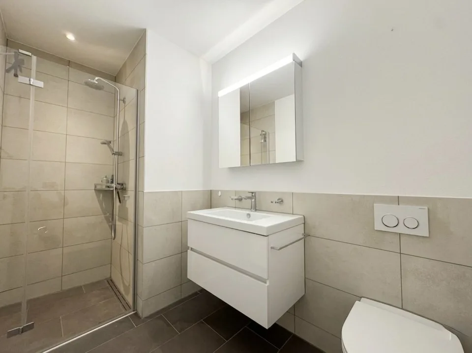Hochwertige 4.5 Zimmer Wohnung mit grossem Balkon