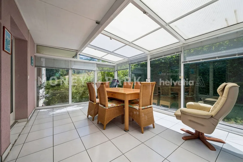 APPARTEMENT FAMILIAL LUMINEUX DE 4.5 PIECES AVEC VÉRANDA ET JARDIN PRIVATIF – photo 9 sur 11