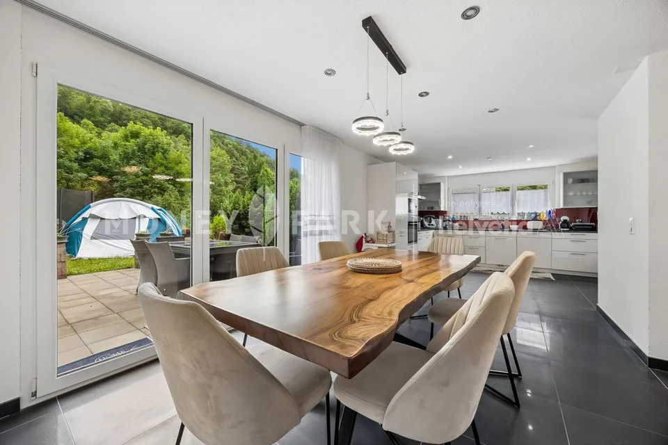 Immeuble de 2 appartements de 4.5 pièces offrant de nombreuses possibilités d'aménagement et de développement. – foto 10 di 13