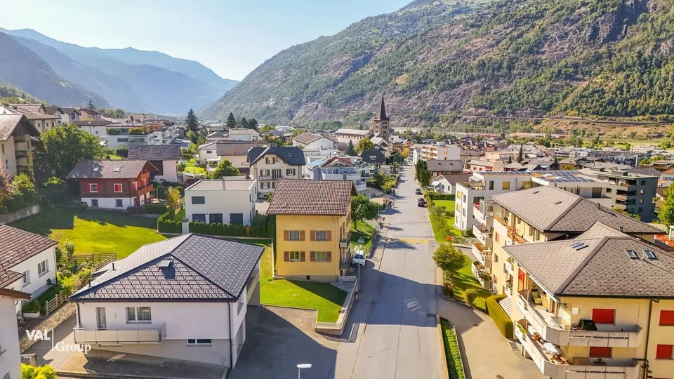 Idéalement situé, rénové avec qualité - une maison de caractère – photo 13 sur 19