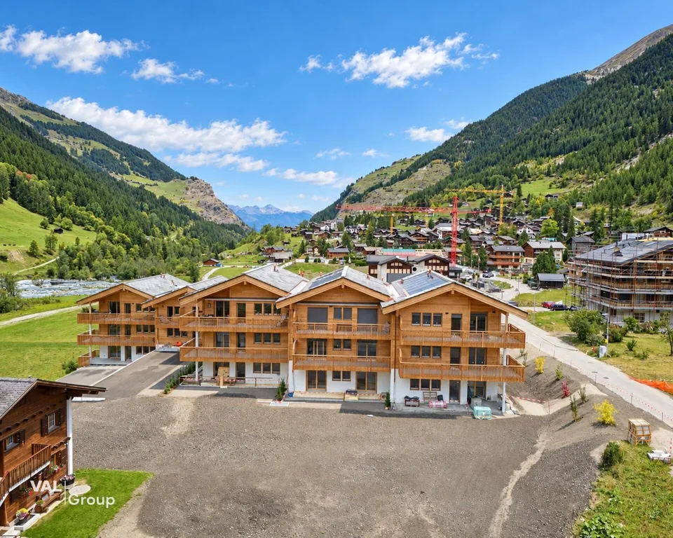 Facing the Dent Blanche, a bright 4.5-room apartment extended by a pleasant outdoor space – photo 13 of 34