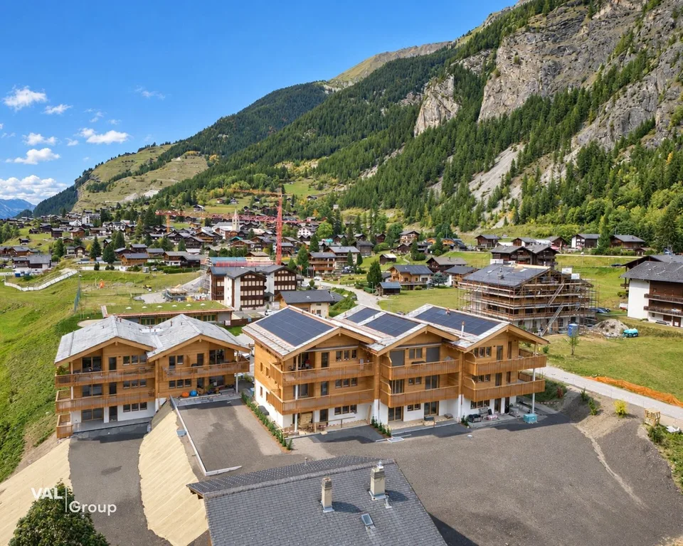 Facing the Dent Blanche, a bright 4.5-room apartment extended by a pleasant outdoor space – photo 14 of 34