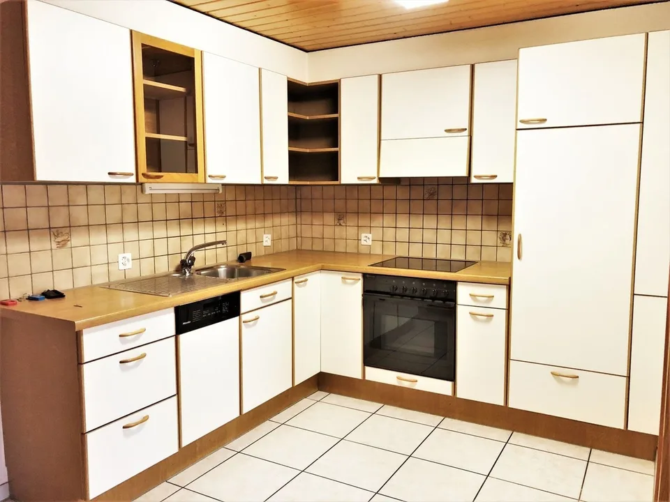 Gemütliche 3.5-Zimmerwohnung in ruhigem Mehrfamilienhaus in Welschenrohr