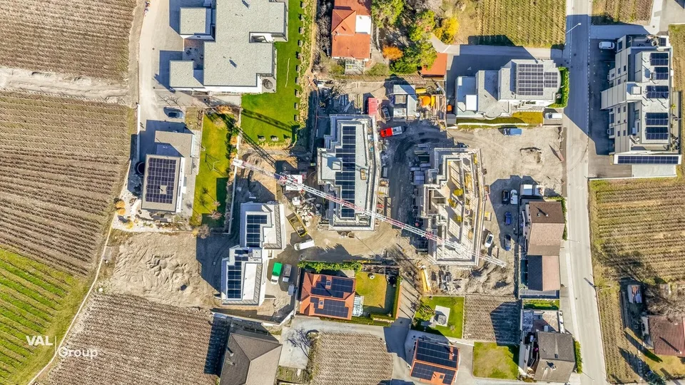 Hochwertige Neubauwohnung: Lichtdurchflutetes Wohnen mit Stil