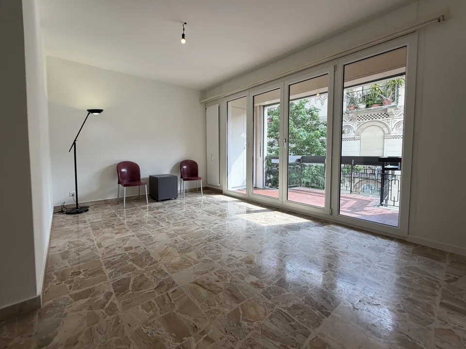 Elegante e luminoso appartamento di 3,5 locali