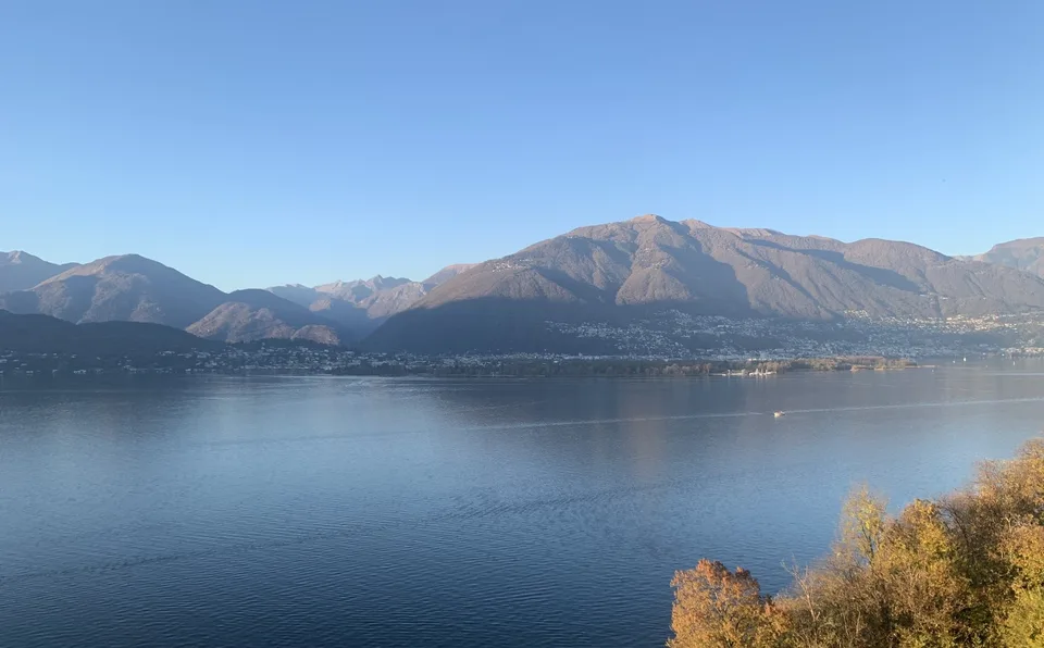 Mediterrane Ferienwohnung mit Seeblick und Aussenpool – Foto 30 von 33