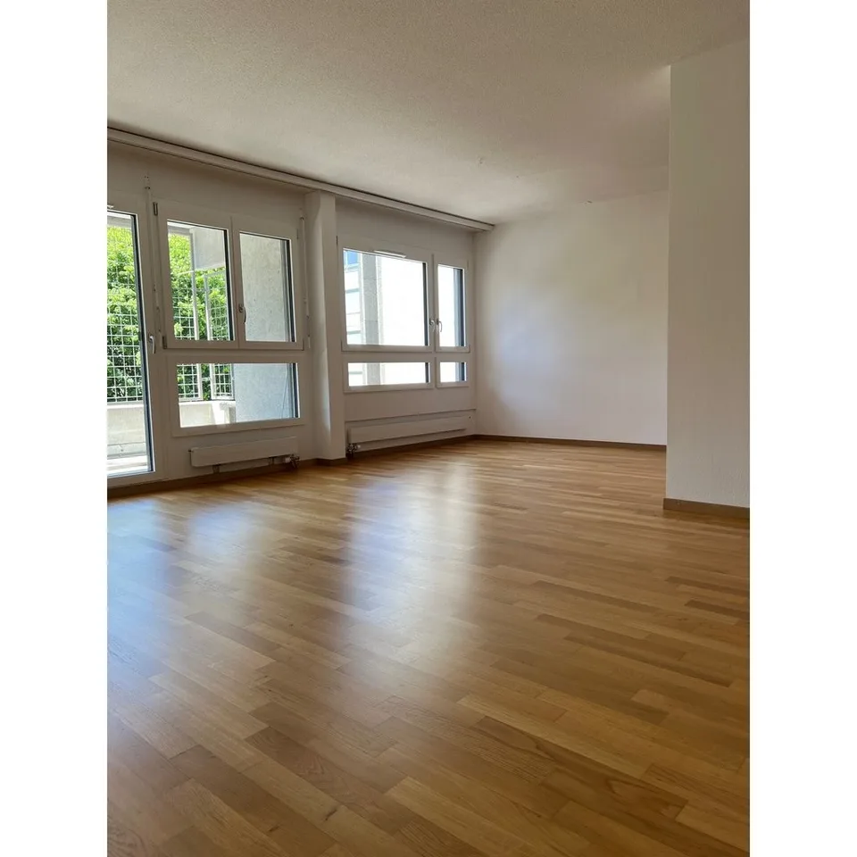 2.5-Zimmer-Wohnung in der Überbauung Thoracker