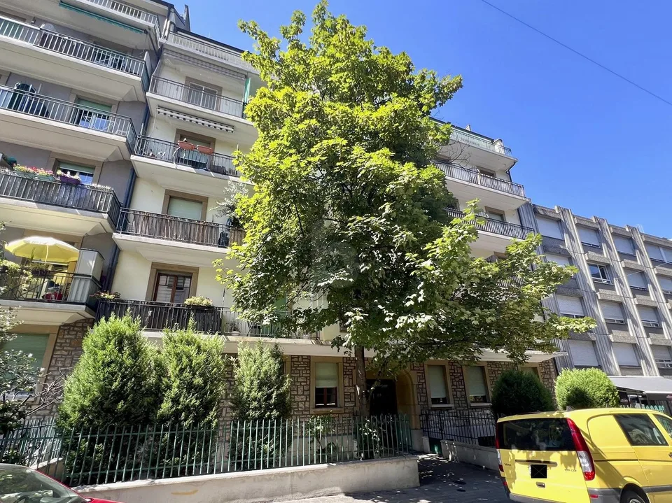 CHARMANT MEUBLÉ CENTRAL POUR COUPLE OU FAMILLE – foto 2 di 12