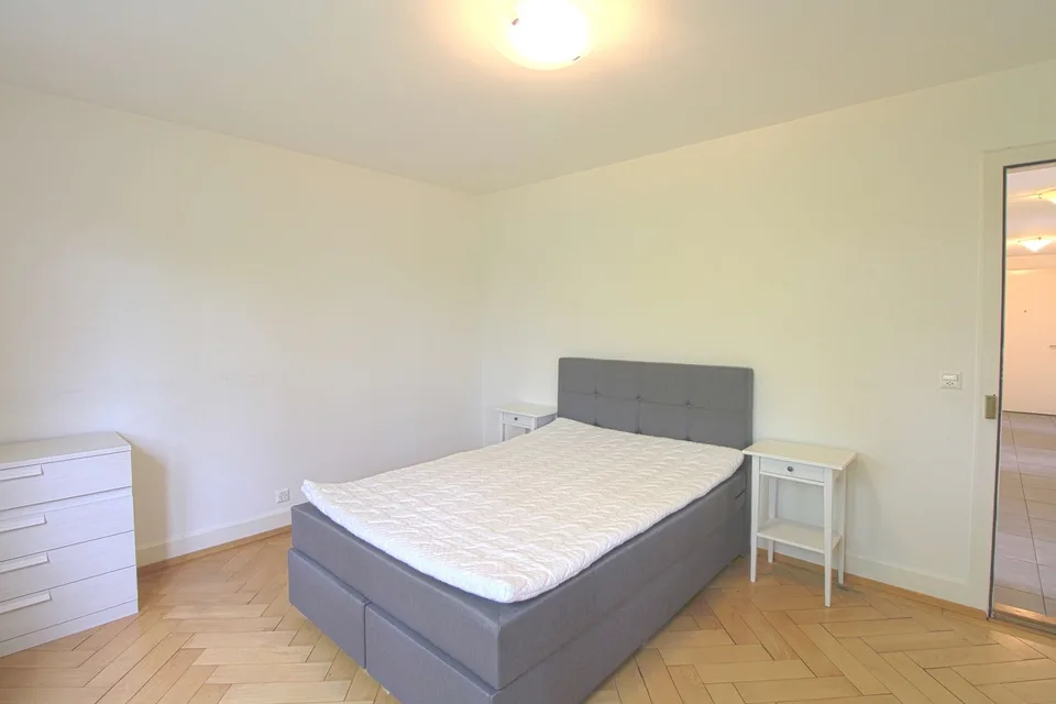 Möbliertes WG-Zimmer in Zürich Seebach