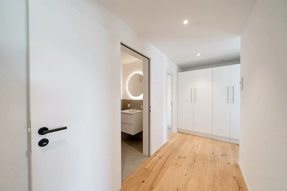 SPACIOUS AND MODERN ATTIC