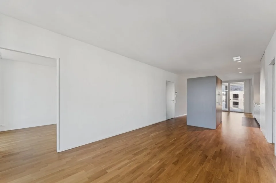 Lichtdurchflutete 4.5-Zimmerwohnung im 2. Obergeschoss – Foto 7 von 12