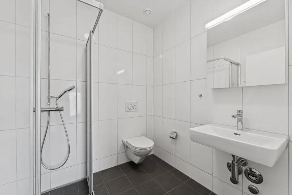 Lichtdurchflutete 4.5-Zimmerwohnung im 2. Obergeschoss – Foto 10 von 12