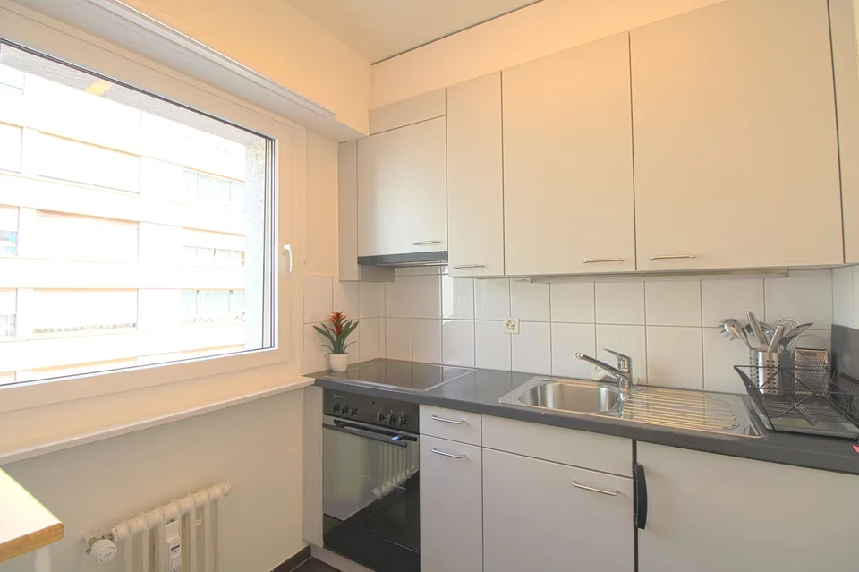 ONLINE BESICHTIGUNG - Modern eingerichtetes Studio in Basel