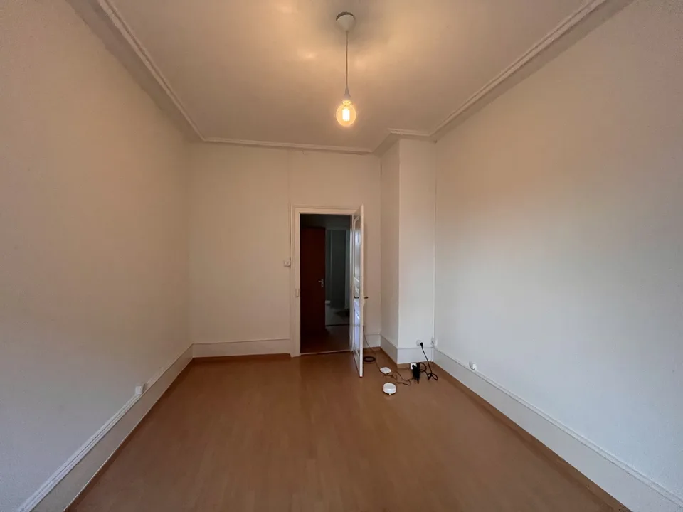 Sunny 2-Room Apartment with Balcony in Basel – Brombacherstrasse