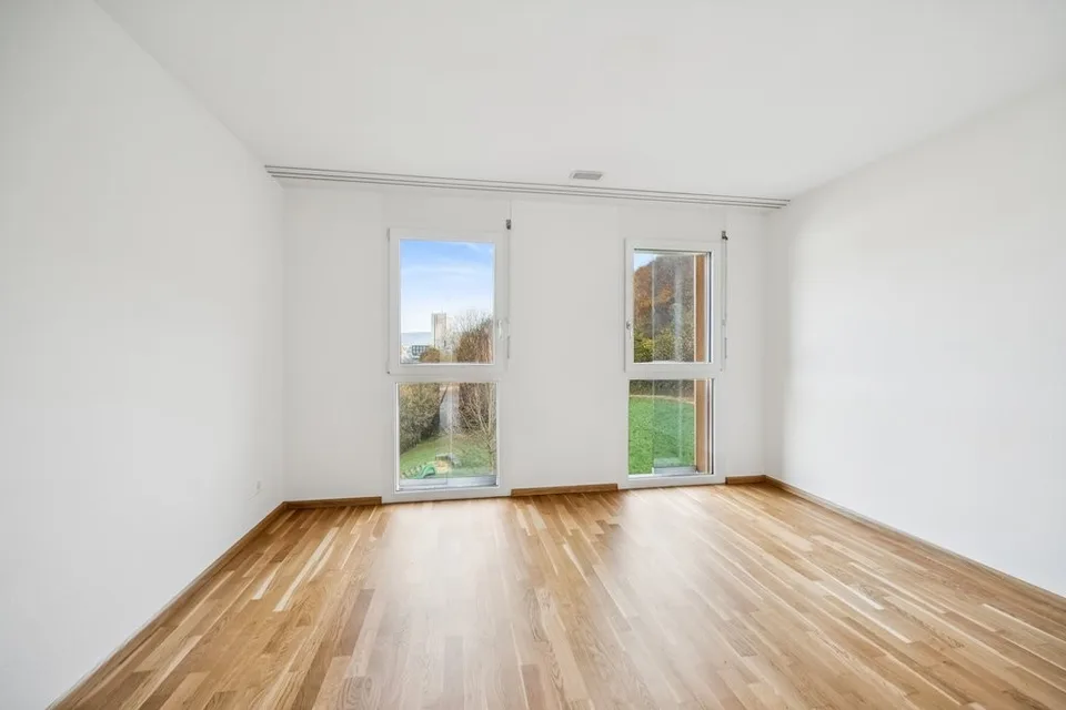 Moderne Attika Wohnung mit Aussicht ins Grüne