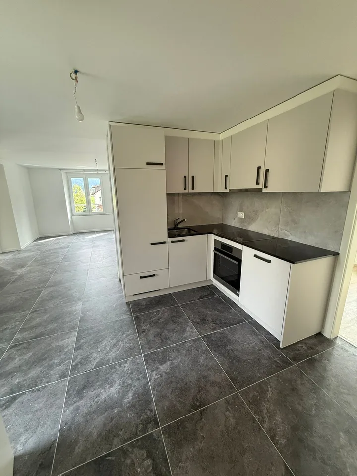 Appartement de 4,5 pièces au 1ère étage - 2117 La côte-aux-Fées