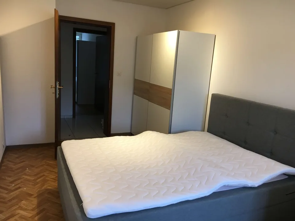 Stilvoll möbliertes WG-Zimmer - 2