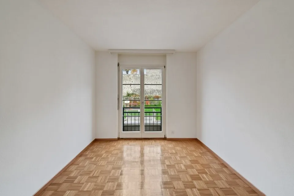 Schönes Apartment in der Nähe von Geschäften und öffentlichen Verkehrsmitteln