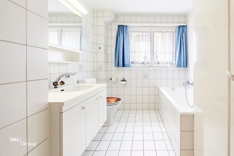 Interessantes Haus mit vielen Zimmern und flexibler Nutzung