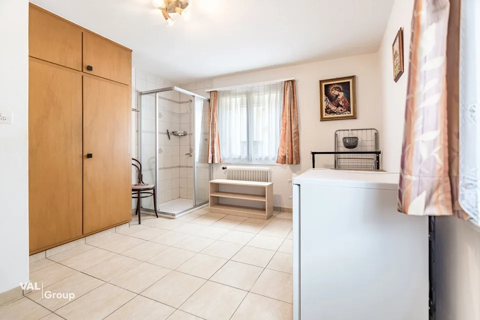Interessantes Haus mit vielen Zimmern und flexibler Nutzung