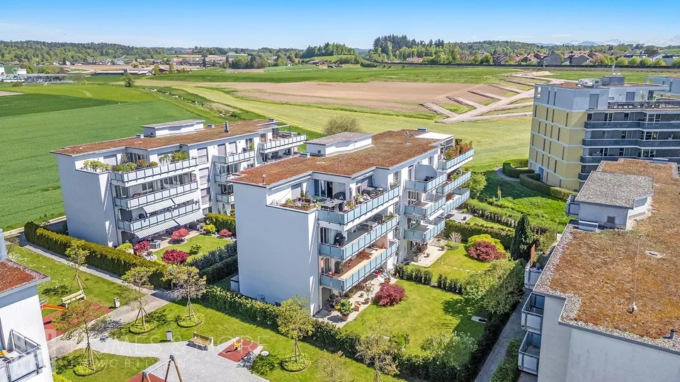 Attraktive 4.5-Zimmer-Attikawohnung mit sonnenverwöhnter Terrasse – Foto 20 von 25