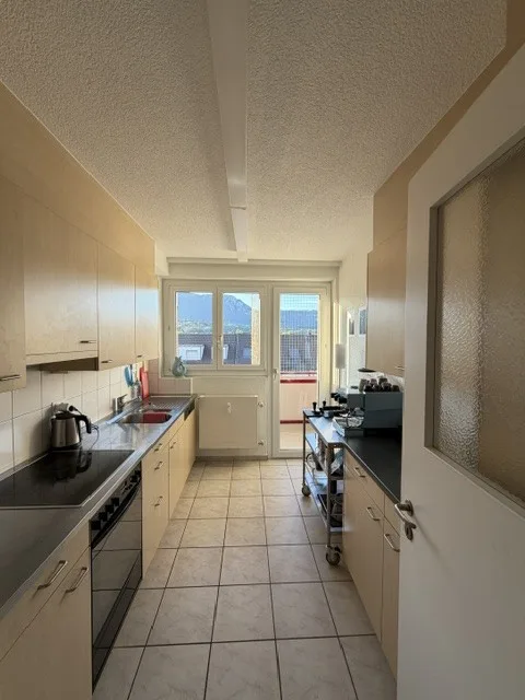 Helle 3-Zimmer-Wohnung mit Balkon und schöner Aussicht in Solothurn