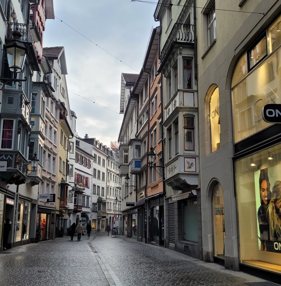 Appartement exclusif dans la vieille ville de St. Gallen – photo 14 sur 15