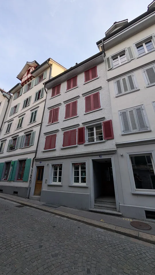 originelle 3.5 Zimmer-Wohnung auf mehreren Stockwerken