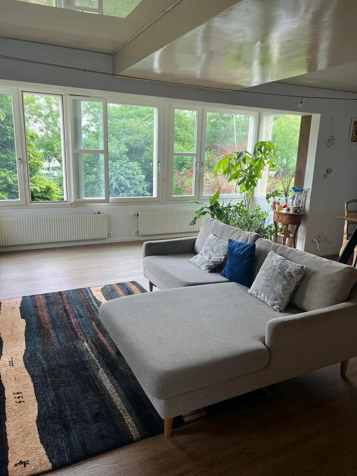 MAISON 6½ PIÈCES À LA NEUVEVILLE (BE), MEUBLÉ, DURÉE DÉTERMINÉE – Foto 2 von 20
